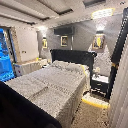 Appartement And Sea View Magnificent Historical House *